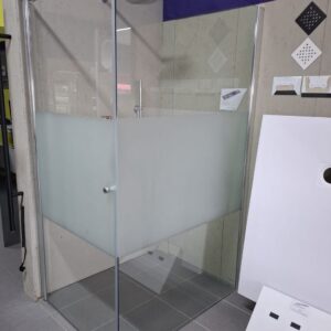 Douchecabine Giada demomodel met helder glas, gesatineerde band en chroom beslag – 100x120 cm